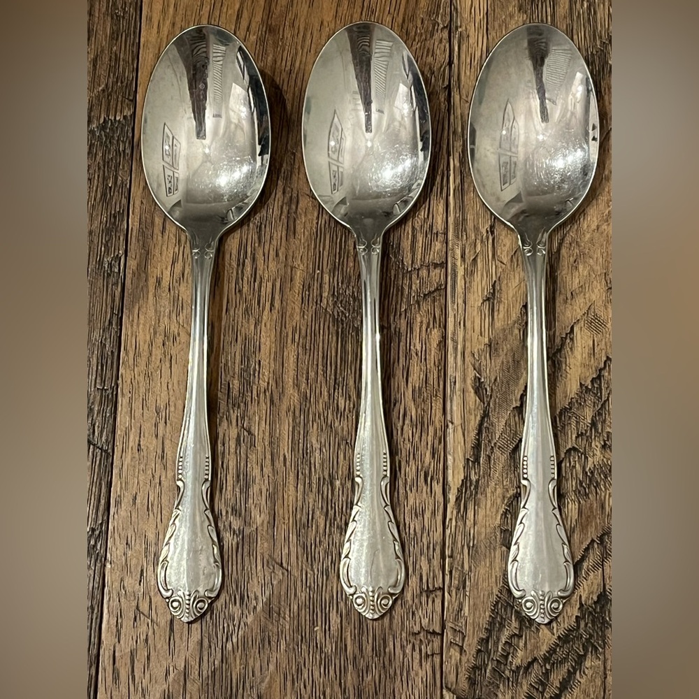 (3) Tradition Banquet (Stainless)
by SEARS ROEBUCK Soup Spoons